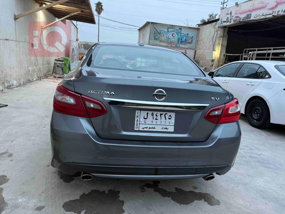 Nissan Altima